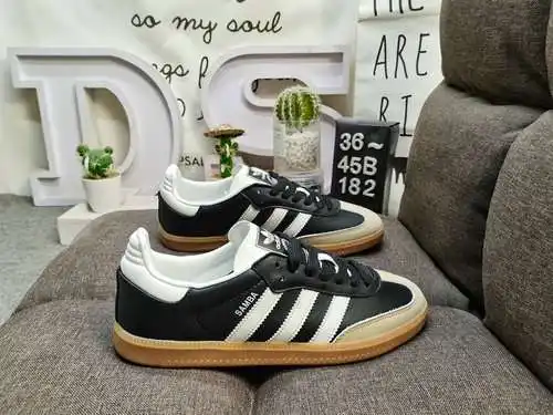182DAdidas originals Busenitz Vulc adidas Casi 70 años de originales clásicos hechos de gamuza, horm
