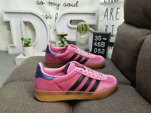 052D Zapatillas de deporte de corte bajo, ligeras y resistentes al desgaste, informales, originales,