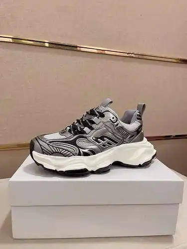 Zapatos de hombre Versace Código: 0606B90 Talla: 38-44