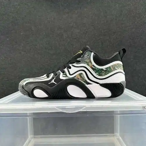 Negro, blanco y verde 40-46