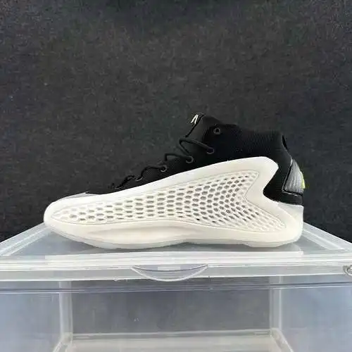 Blanco y negro 39-46