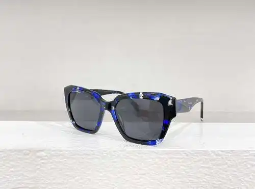 8815