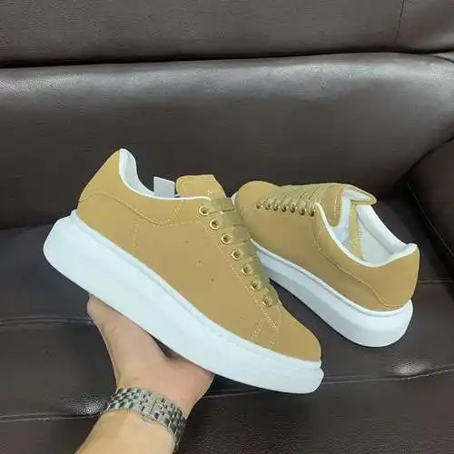 McQueen* Zapatos para hombre y mujer Código: 0526C40 Talla: Mujer 34-41. Hombres 38-46