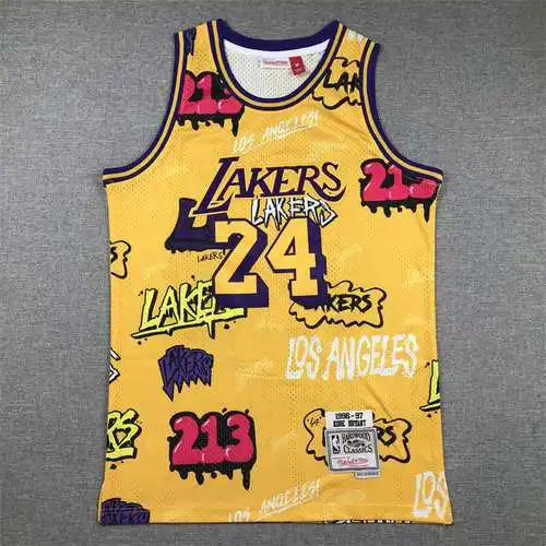 Lakers No. 24 Kobe Bryant versión graffiti amarillo