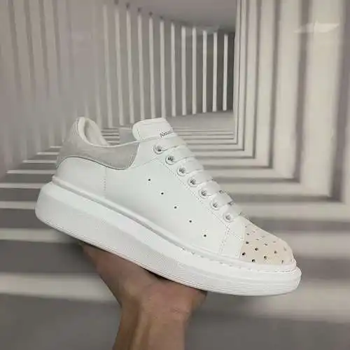 McQueen* Zapatos para hombre y mujer Código: 0318C30 Talla: Mujer 34-41., Hombre 38-46 Observaciones