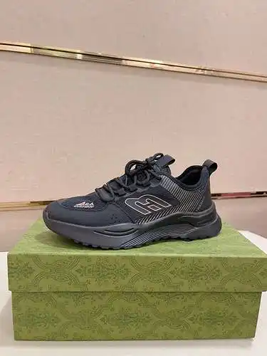 Zapatos de hombre GUCCI Código: 0606B50 Talla: 38-44