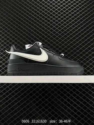 Zapatillas informales Nike Air Force 1 AF bajas Ambush x Nk Air Force '7 Low SP El icónico Swoosh de