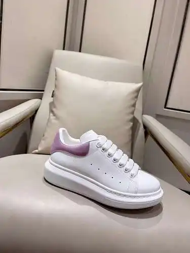 McQueen* Zapatos para hombre y mujer Código: 0318C30 Talla: Mujer 34-41., Hombre 38-46 Observaciones