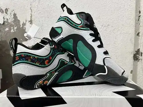 Negro, blanco y verde 40-46
