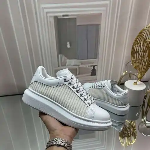 McQueen* Zapatos para hombre y mujer Código: 0526C40 Talla: Mujer 34-41. Hombres 38-46