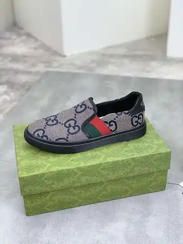 Zapatos de hombre GUCCI Código: 0614B30 Talla: 38-44