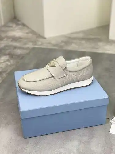 Prada men's and women's shoes Code: 0614C60 Size: women's 35-39, men's 39-44 (38 45 46 can be custom