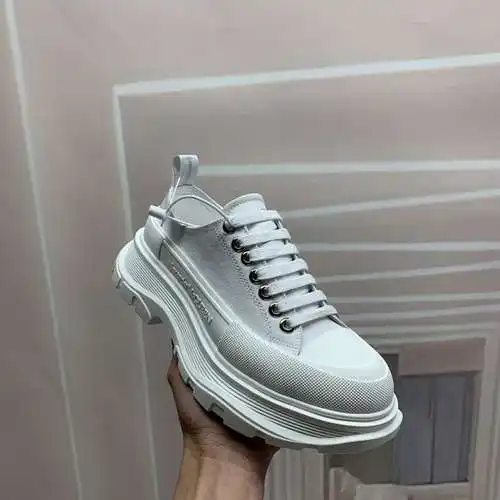 McQueen* Zapatos para hombre y mujer Código: 0526C40 Talla: Mujer 34-41. Hombres 38-46
