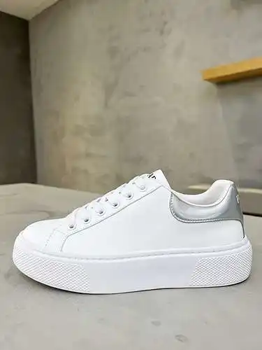 Prada men's and women's shoes Code: 0609C20 Size: 35-44 (customized to size 45, non-refundable)