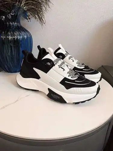 Zapatos Valentino para hombre y mujer Código: 0609C60 Talla: 35-46