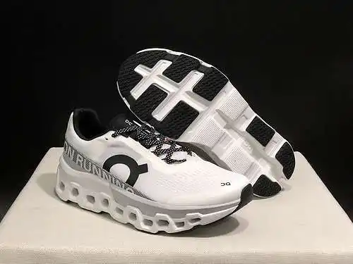 Gris blanco 36-45 con media talla