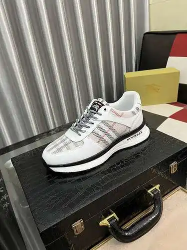 Zapatos de hombre Burberry Código: 0613B60 Talla: 38~44