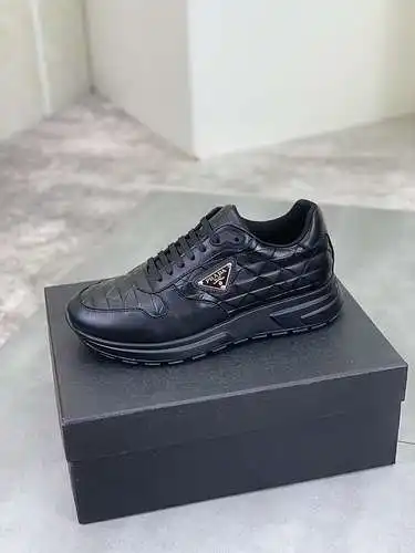 Prada Men's Shoes Code: 0614C00 Size: 38-44