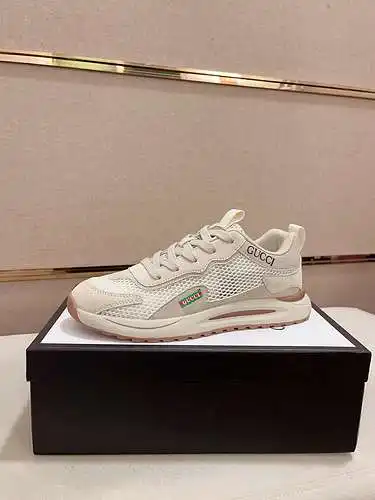 Zapatos de hombre GUCCI Código: 0616B50 Talla: 38-44