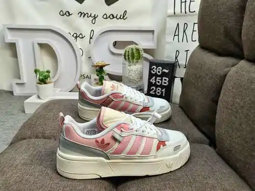 281D nivel corporativo adidas Originals Post UP Este clásico de adidas continúa los genes de la canc