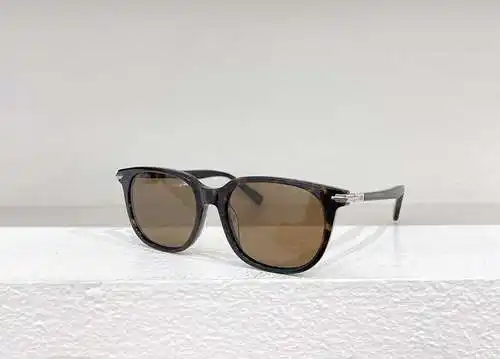 DIO*TRAJE NEGRO S12F