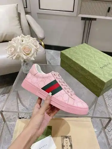 Zapatos GUCCI para hombre y mujer Código: 0617C30 Talla: Mujer 35-41, Hombre 39-44