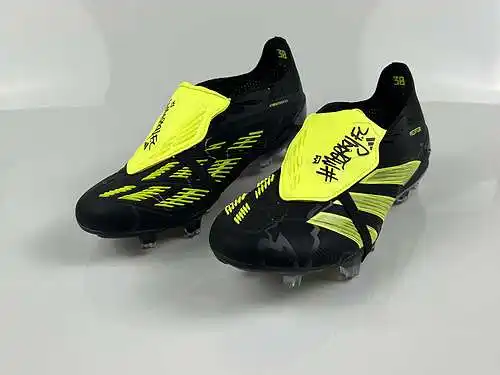 Llegada) Copa de Europa a juego con el color Adidas 30 aniversario edición especial Falcon 24 genera