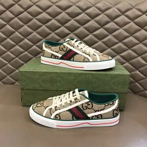 Zapatos GUCCI para hombre y mujer Código: 0622B40 Talla: Mujer 35/39, Hombre 38/44