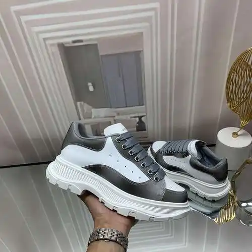 McQueen* Zapatos para hombre y mujer Código: 0526C80 Talla: Mujer 34-41. Hombres 38-46