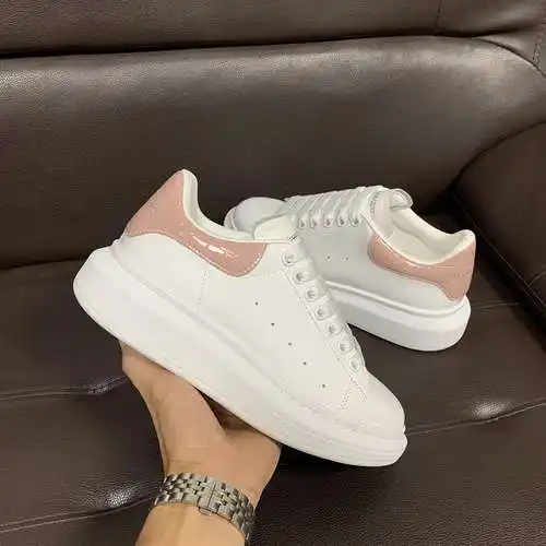 McQueen* Zapatos para hombre y mujer Código: 0526C40 Talla: Mujer 34-41. Hombres 38-46