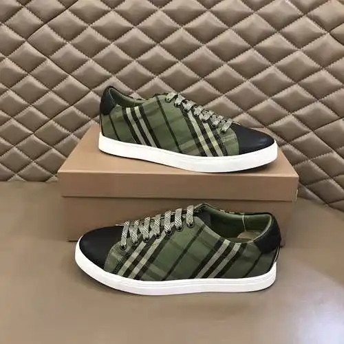 Zapatos de hombre Burberry Código: 0622B40 Talla: 38-44