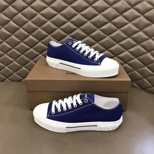 Zapatos de hombre Burberry Código: 0622B50 Talla: 38-44