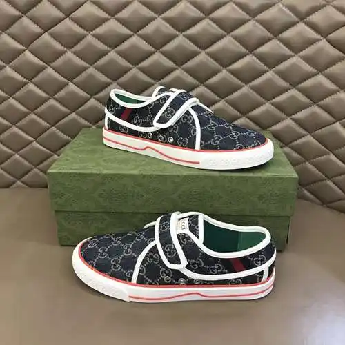 Zapatos GUCCI para hombre y mujer Código: 0621B30 Talla: Mujer 35/40, Hombre 38/44