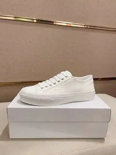 Zapatos de hombre Givenchy Código: 0616B40 Talla: 38-44 (se puede personalizar a 45, no reembolsable