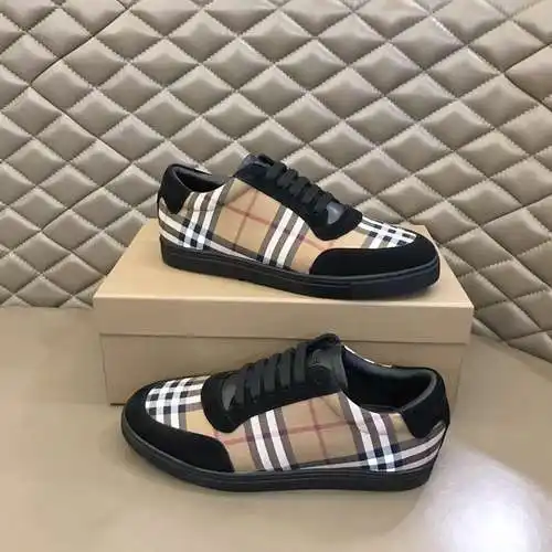 Zapatos de hombre Burberry Código: 0622B50 Talla: 38-44