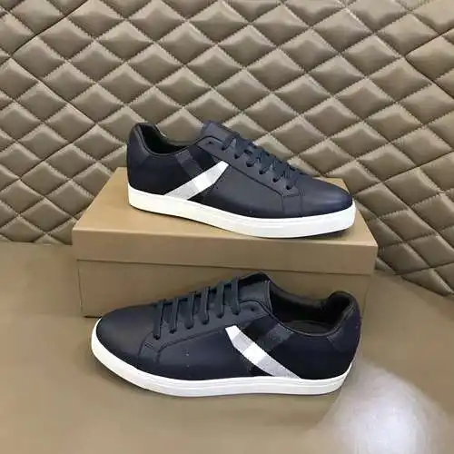 Zapatos de hombre Burberry Código: 0622B50 Talla: 38-44