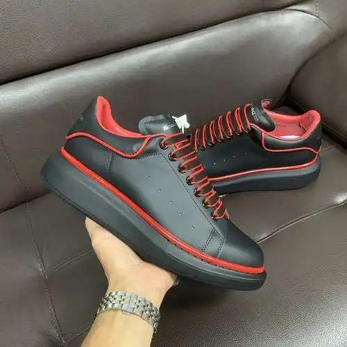 McQueen* Zapatos para hombre y mujer Código: 0526C60 Talla: Mujer 34-41. Hombres 38-46