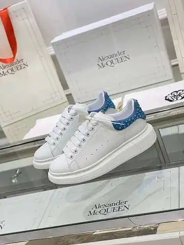 McQueen* Zapatos para hombre y mujer Código: 0318C70 Talla: Mujer 34-41., Hombre 38-46 Observaciones