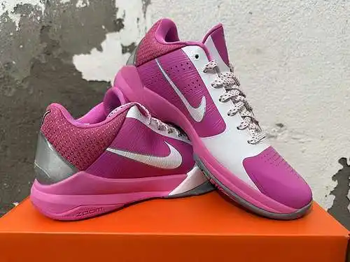 Cáncer de mama 40-48,5