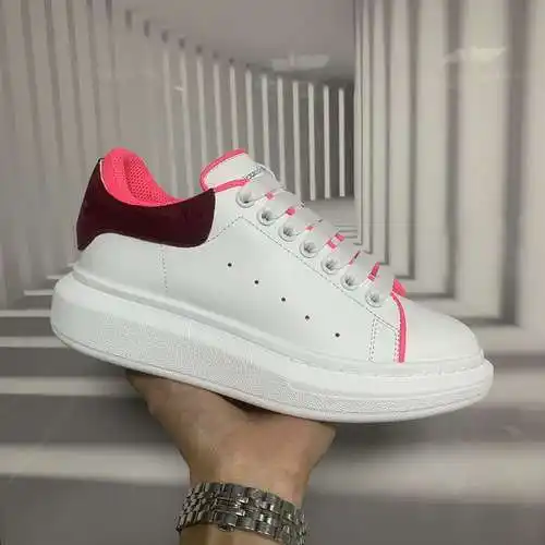 McQueen* Zapatos para hombre y mujer Código: 0318C30 Talla: Mujer 34-41., Hombre 38-46 Observaciones