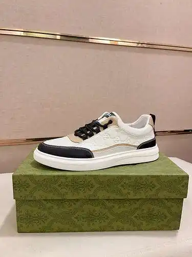 Zapatos de hombre GUCCI Código: 0628B60 Talla: 38-44