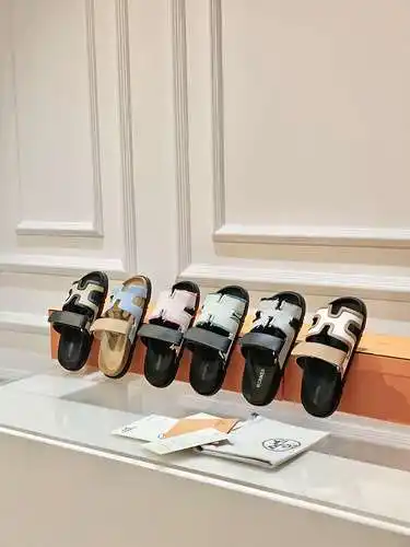 Zapatos Hermes para hombre y mujer Código: 0624C30 Talla: mujer 35-42 hombre 38-46 (mujer 41.42 homb