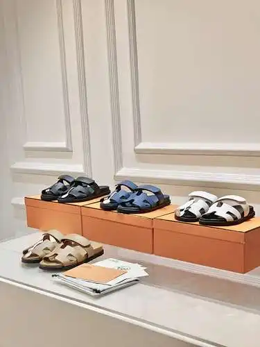 Zapatos Hermes para hombre y mujer Código: 0624C30 Talla: mujer 35-42 hombre 38-46 (mujer 41.42 homb