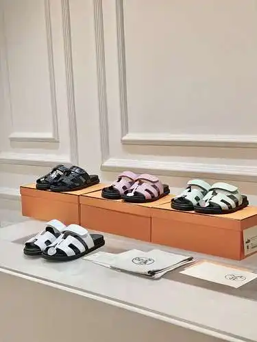 Zapatos Hermes para hombre y mujer Código: 0624C30 Talla: mujer 35-42 hombre 38-46 (mujer 41.42 homb