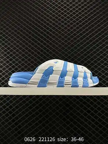 3 Chanclas Nike Air More Uptempo Chanclas Nike Pippen Big Air Slide Pippen Esta chancla Nike Air Mor