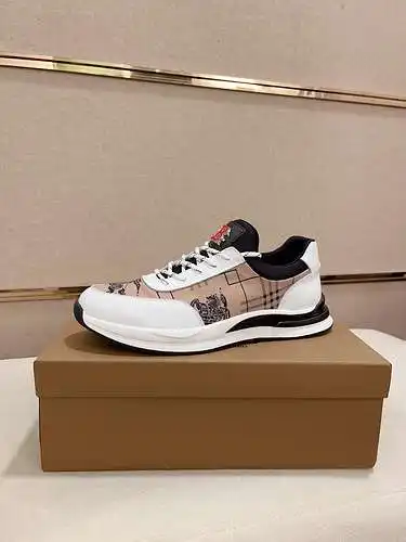 Zapatos de hombre Burberry Código: 0628B40 Talla: 38-44