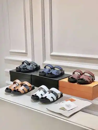 Zapatos Hermes para hombre y mujer Código: 0624C30 Talla: mujer 35-42 hombre 38-46 (mujer 41.42 homb