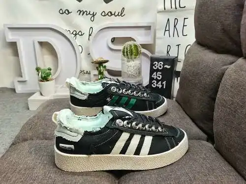 En la segunda serie de colaboración entre 341DAdidas Originals y la marca de moda Song for the Mute,