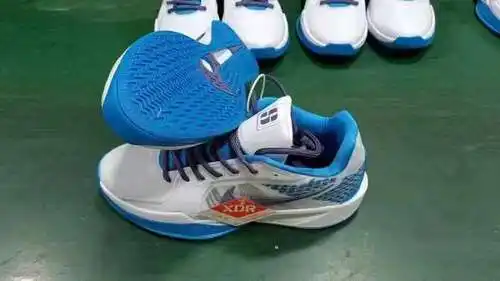 888-7 azul y blanco 40-46