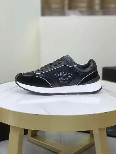 Zapatos de hombre Versace Código: 0513D60 Talla: 38–45 (38 y 45 deben ser personalizados y no se pue